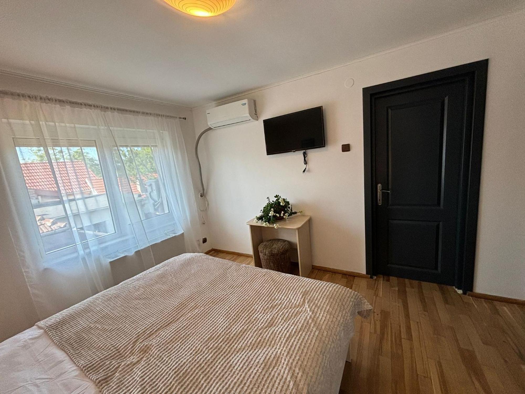 Vila Daddy Deva Exteriér fotografie